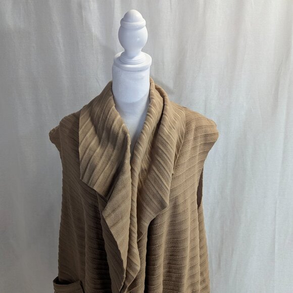 NWT Le Moda Size *S-L Camel Colored Sleeveless Open Cardigan Asymmetrical - Picture 5 of 16